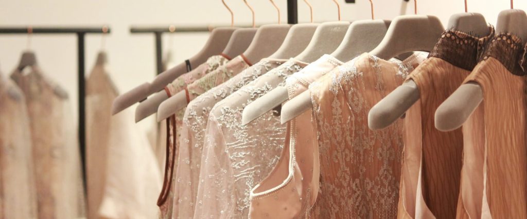 fashion-designer-template-new-arrival-header-img New Season