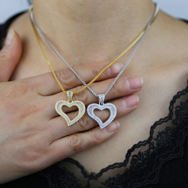 New heart-shaped zircon necklace personality trend retro copper inlaid zircon women's clavicle chain - Image 4