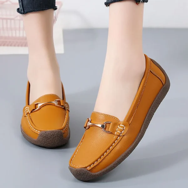 Spring and summer bean shoes for women's mothers comfortable flat and casual maternity shoes - Image 2