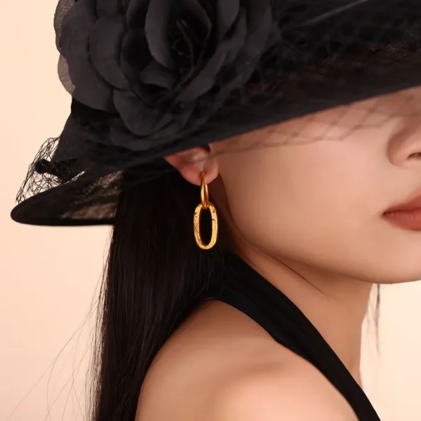Geometric ring buckle ear ring retro asymmetric design titanium steel ear jewelry - Image 2