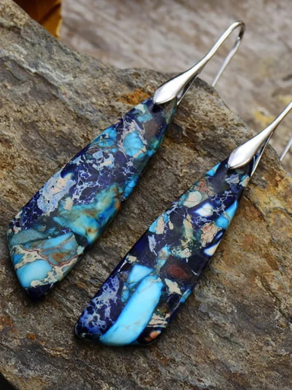 Geometrical Shape Dangle Earrings - Image 4
