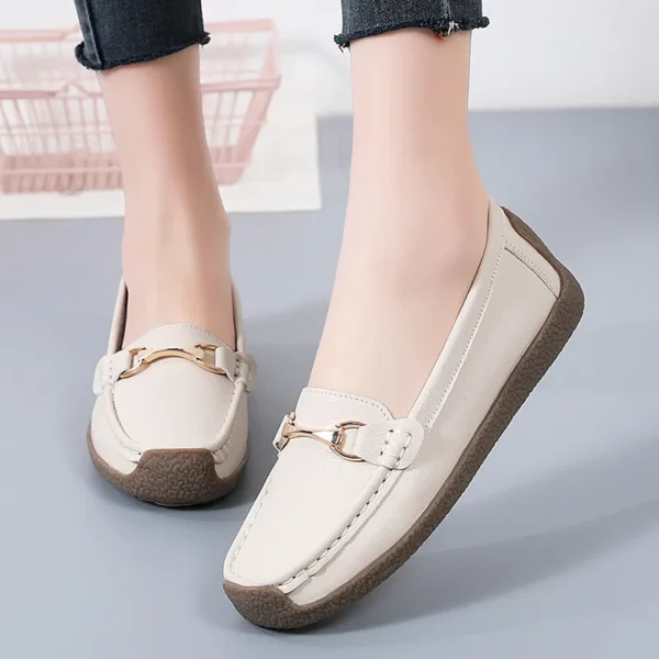 Spring and summer bean shoes for women's mothers comfortable flat and casual maternity shoes - Image 3