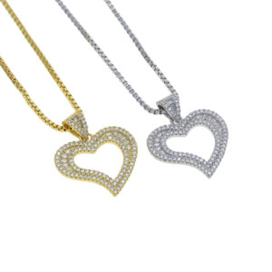 New heart-shaped zircon necklace personality trend retro copper inlaid zircon women's clavicle chain