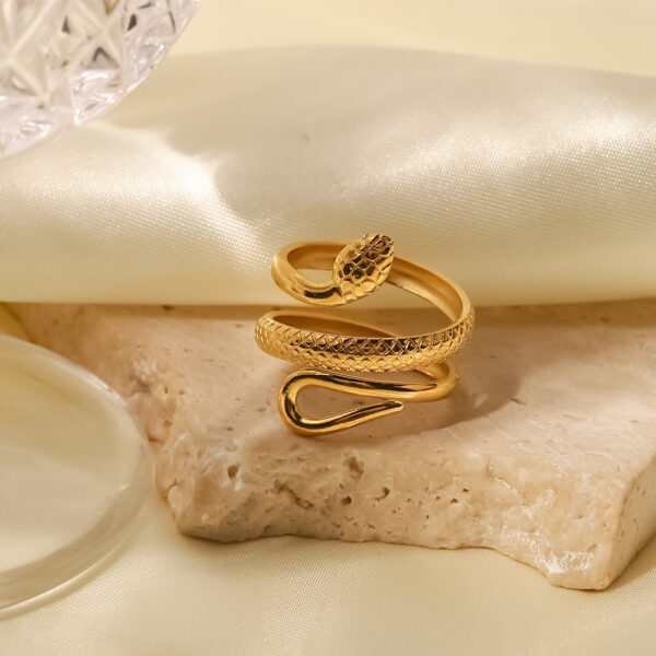 Retro style ring snake shaped ring women's ring fashionable temperament bracelet - Image 3