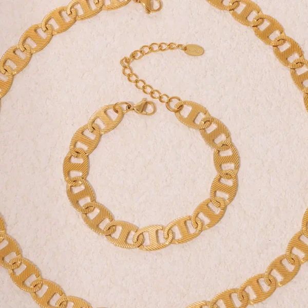 Handmade chain plated with genuine gold titanium steel material women's bracelet - Image 2