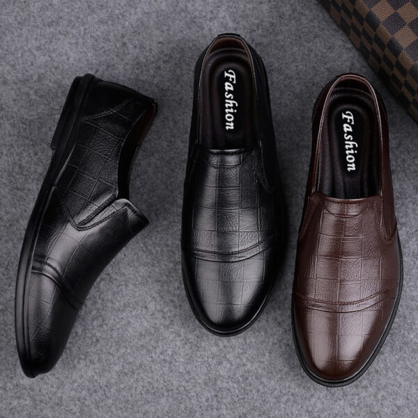 Men's bean shoes, genuine leather, fashionable, trendy, casual, youth flat bottom, low top lazy shoes - Image 4
