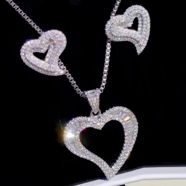 New heart-shaped zircon necklace personality trend retro copper inlaid zircon women's clavicle chain - Image 5