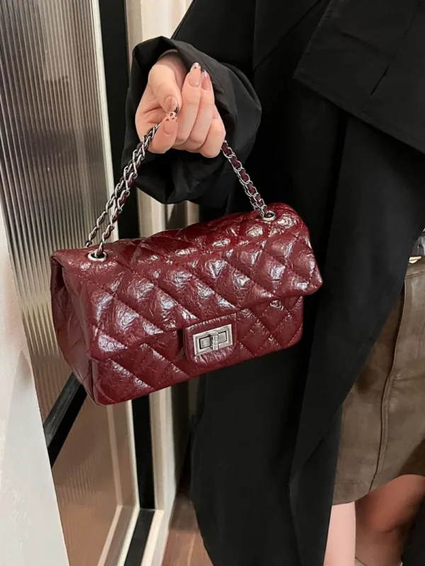 Rhombus Twist-Lock Shoulder Bag - Image 3
