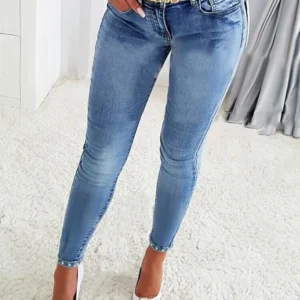 Washed nail bead denim women's short leg pants
