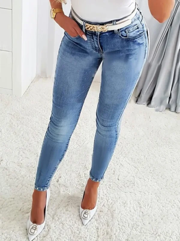 Washed nail bead denim women's short leg pants