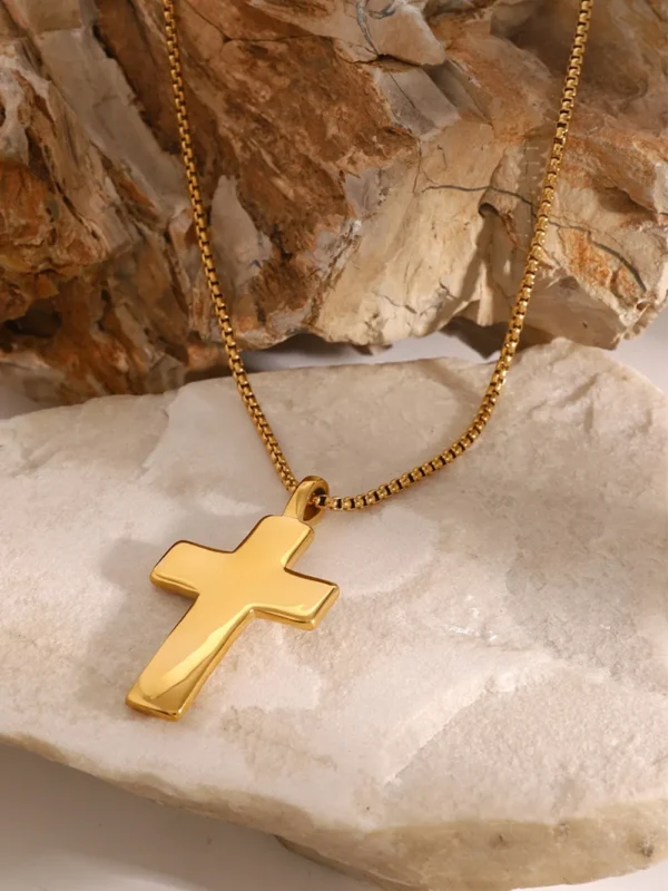 18K Gold-Plated Inlaid Zircon Cross Necklace - Image 2